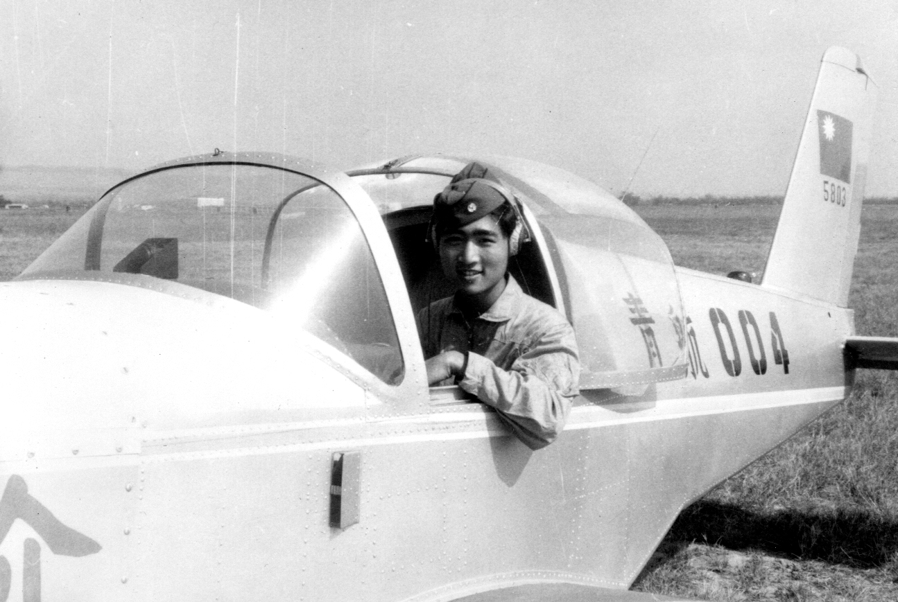 Mr. Y.C. Hsia in CAF-5803 during an aviation summer camp in 1970s