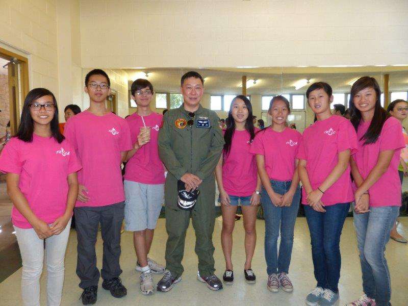 James goes to Barns Park and talking flying with young people