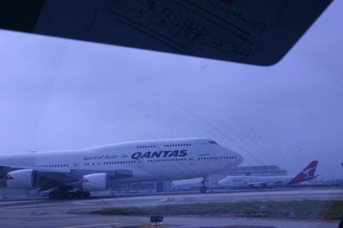 J_1. B747 landing on next runyway